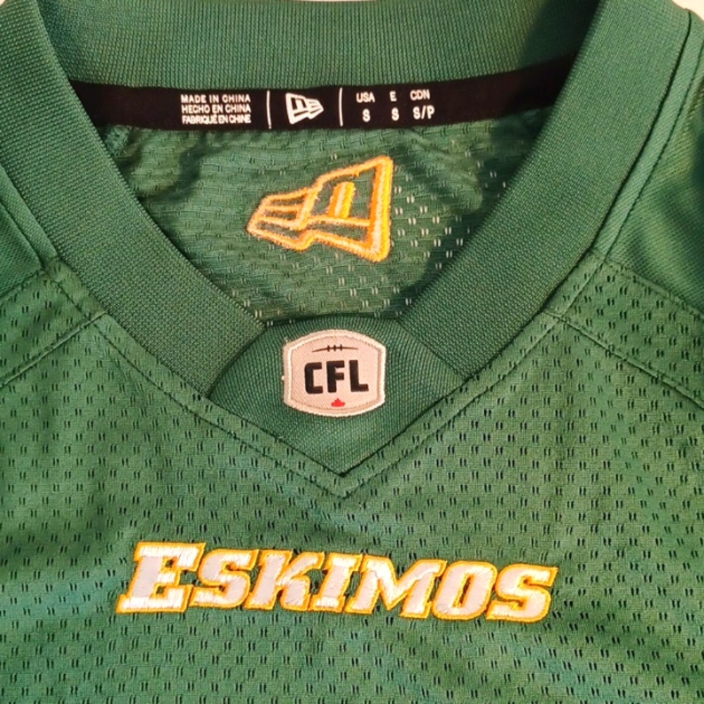 NEW! Edmonton Eskimos CFL Jersey si!e small 5341